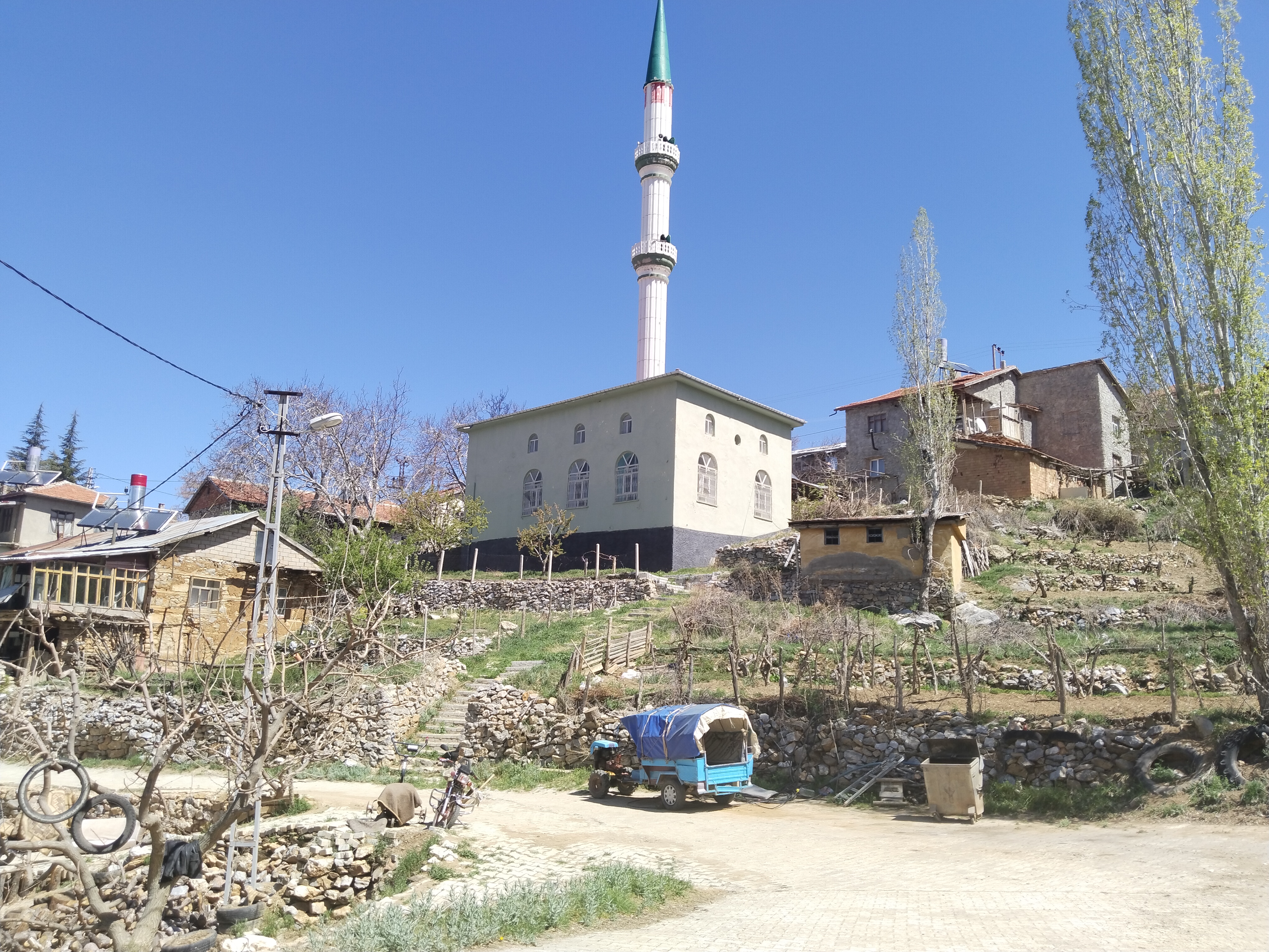 KONYA HADİM KÜPLÜCE KÖYÜNDE 179 M² BAHÇEMİZ SATILIKTIR. - KONYA HADİM fotoğraf 9